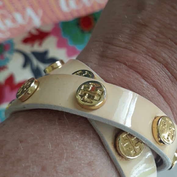 Tory Burch Braclet Ivory - Picture 7 of 7